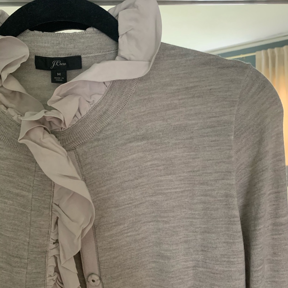 Adorable grey Jcrew ruffle cardigan